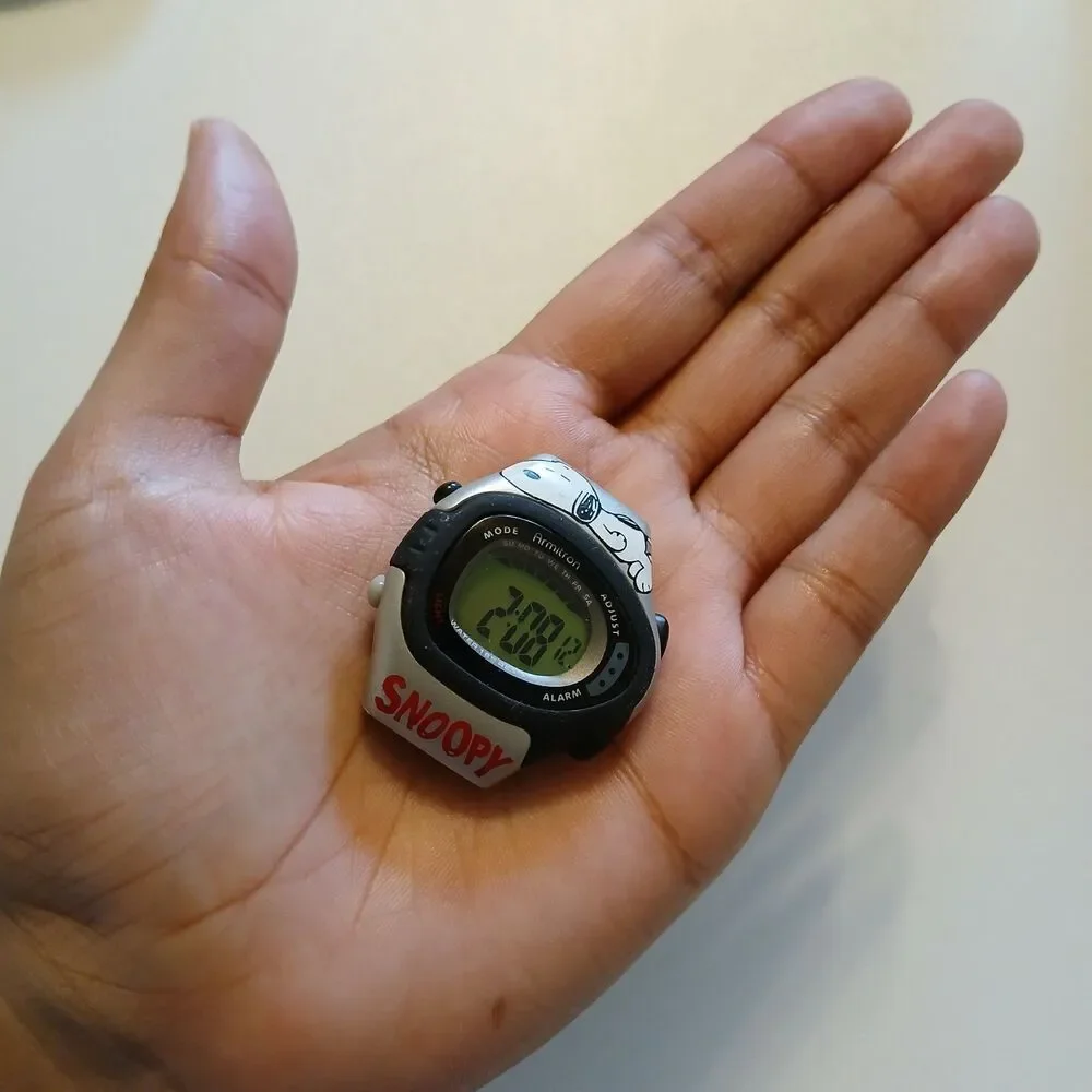 VTG 1990s Armitron All-Sport Snoopy Peanuts Digital LCD Watch 35mm M298 900/250